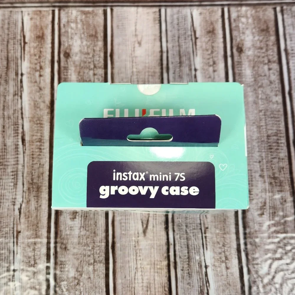 New Sealed Fujifilm Instax Mini 7s Groovy Case Mint Color